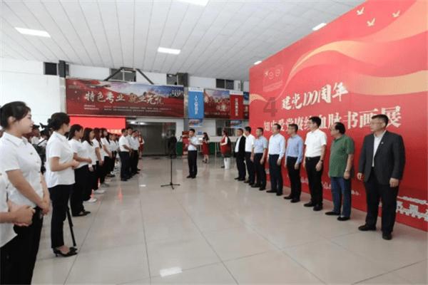 内维尔:曼城是英超巨人,他们的违规处理如果久拖就会伤害英超